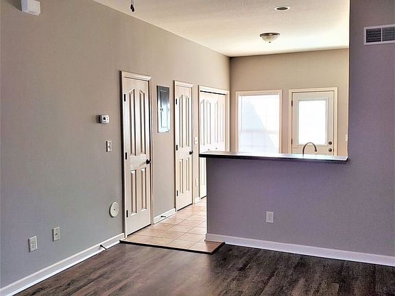 2nd image of 1217 Ash Ridge Dr Unit A