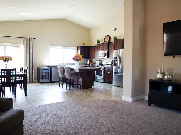 6647 E Truman Ave — Photo 5