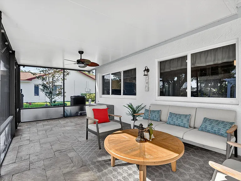 18298 102nd Way S — Photo 37
