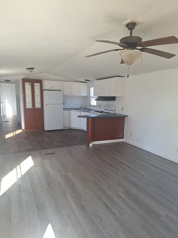 4627 Blanche Rd — Photo 3