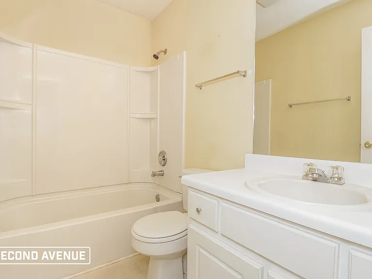 430 Eagles Nest Cir — Photo 8