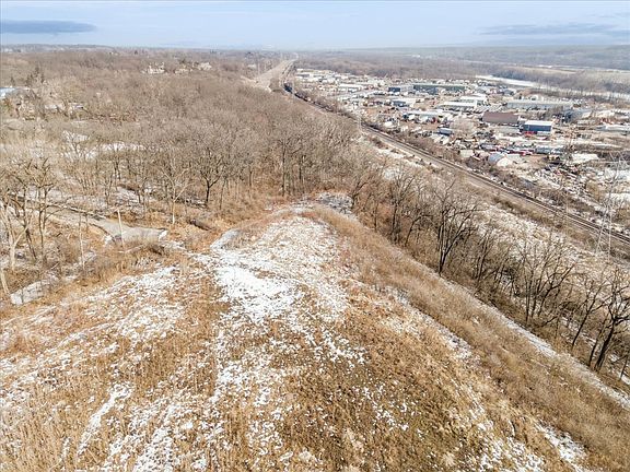 4th image of 16W415 99th St