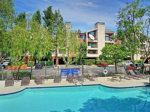 3rd image of 5515 Canoga Ave APT 224
