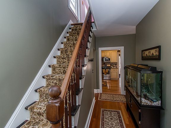 4th image of 30 Avenue A
