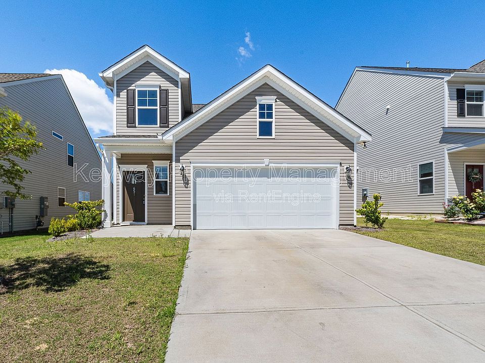 1st image of 651 Manitou Cir