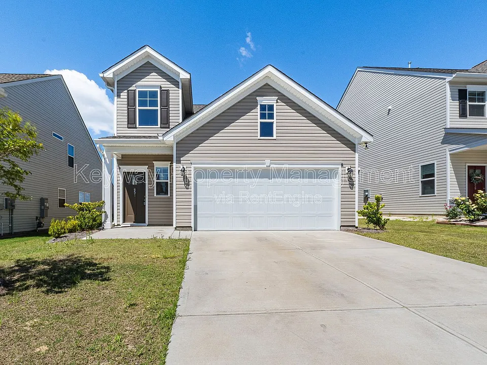 651 Manitou Cir