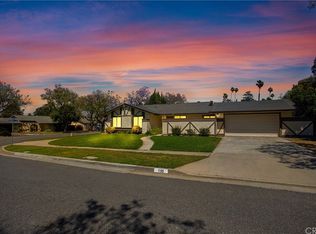 195 W Mission Ct, Corona, CA 92882