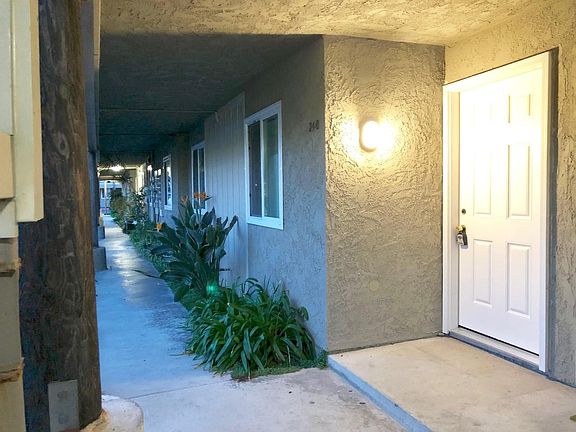 2nd image of 248 E Surfside Dr