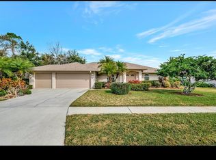 6183 Misty Oaks Dr, Sarasota, FL 34243