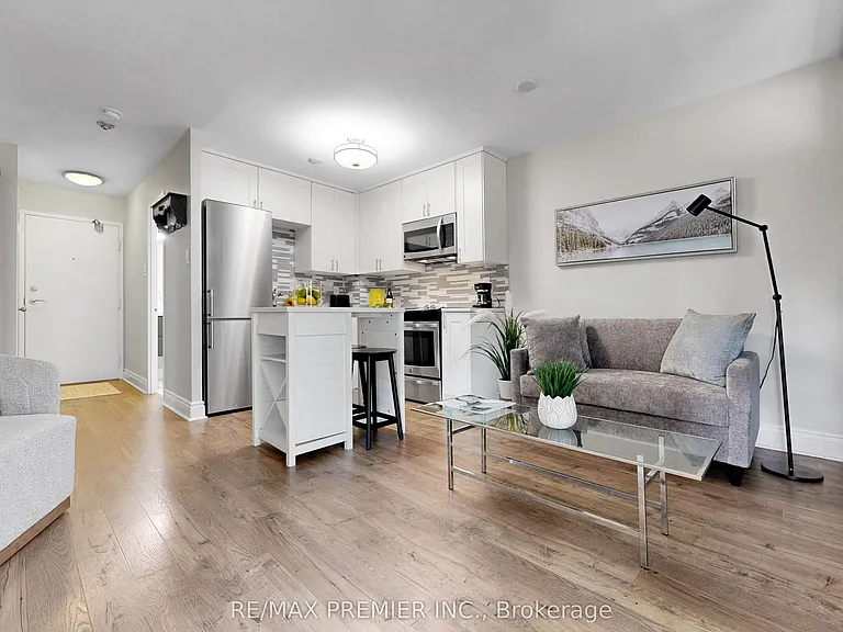 95 Prince Arthur Ave #Penthouse 824 — Photo 24