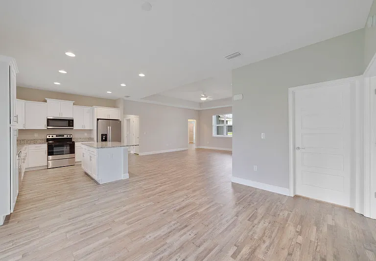 4780 SW 95th Ln — Photo 3