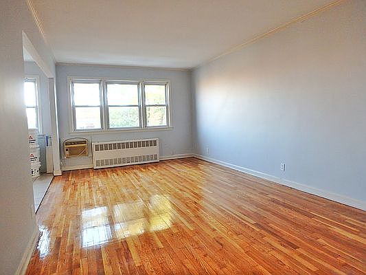2nd image of 25-14 42nd St #3