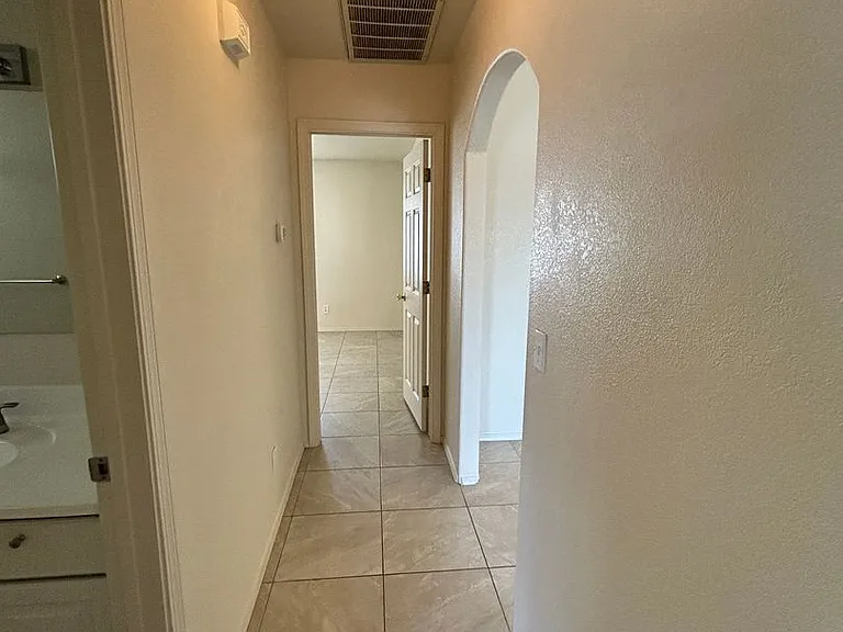 3289 Tolteca Dr — Photo 13