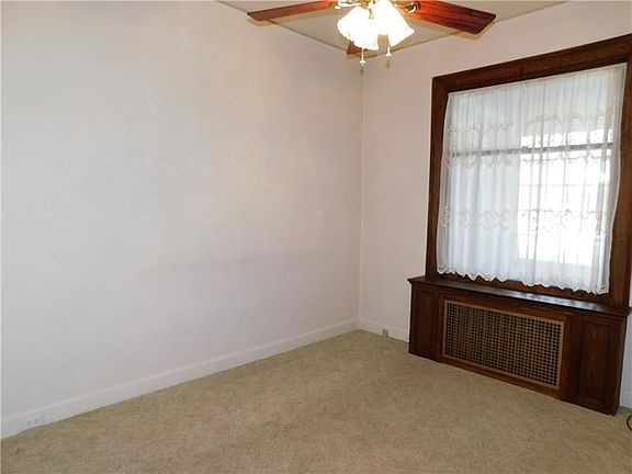 3rd image of 516 N Maple Ave
