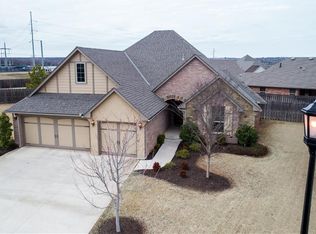 5725 Lindhurst Rd, Edmond, OK 73034
