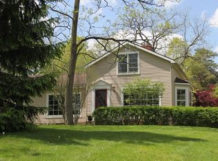 8024 Brecksville Rd, Brecksville, OH 44141