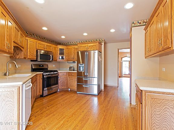 3rd image of 14407 W 147th St