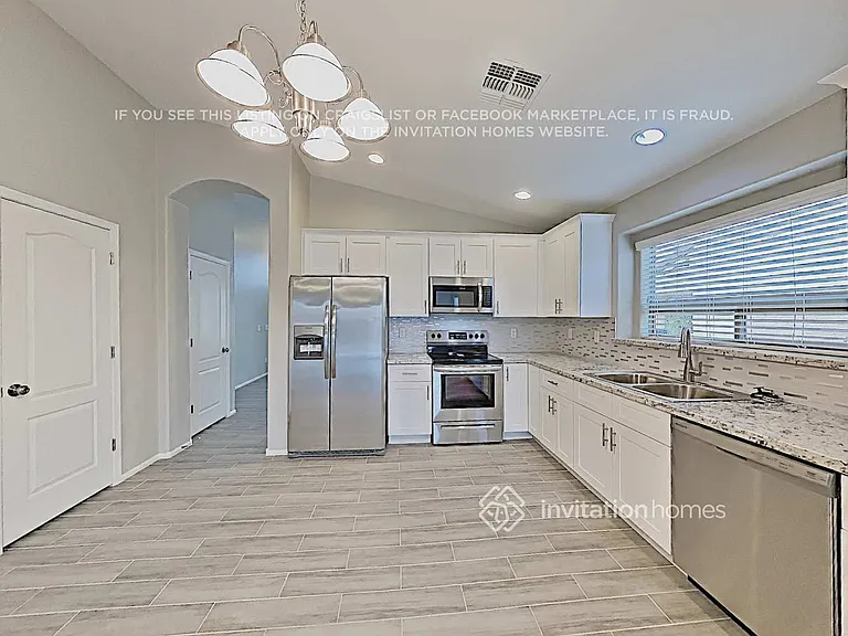 16097 W Kendall St — Photo 8