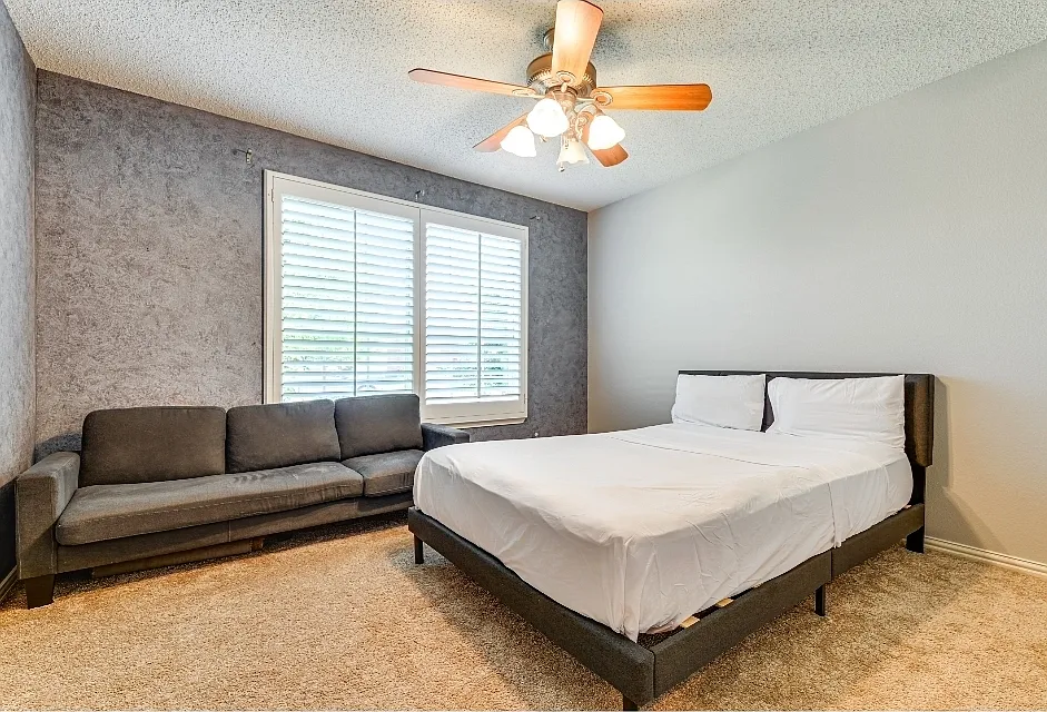 3 bed, $7,500 — Photo 2