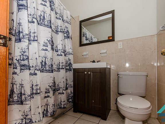 5th image of 1168 Putnam Ave #3AHR