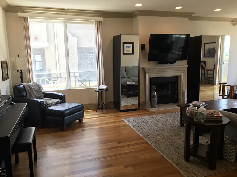 1337 Wellesley Ave #104 — Photo 25