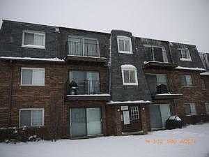 1st image of 9377 Bay Colony Dr APT 3N