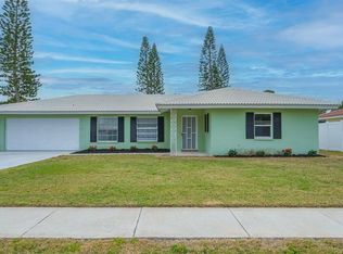 2414 Carlisle Pl, Sarasota, FL 34231