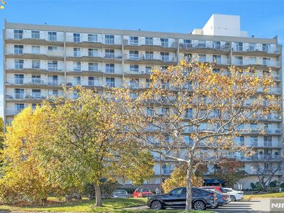 1077 River Rd #PENTHOUSE 12, Edgewater, NJ, 07020