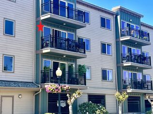 211 Harbor St APT 32, Florence, OR 97439