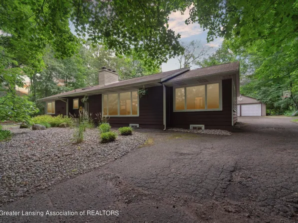 4490 Maumee Dr, Okemos, MI 48864