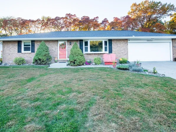 58051 Concord Valley Dr, Elkhart, IN 46517