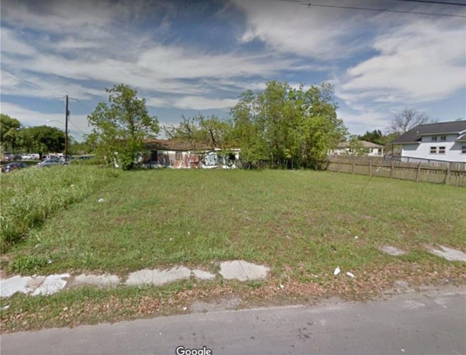 1st image of 6105 N Claiborne Ave