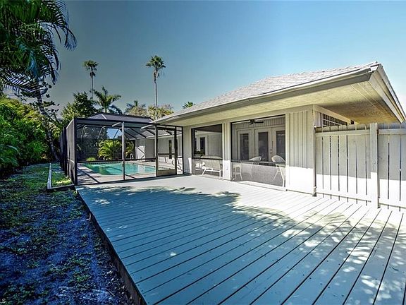 5th image of 674 Astarias Cir