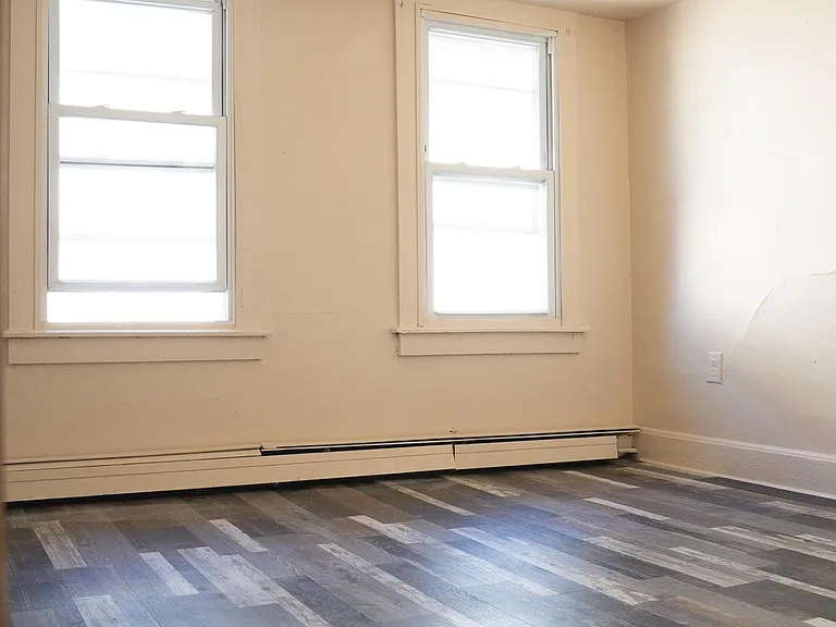 405 Orchard St — Photo 15