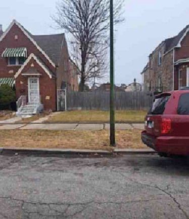 2nd image of 7125 S Fairfield Ave