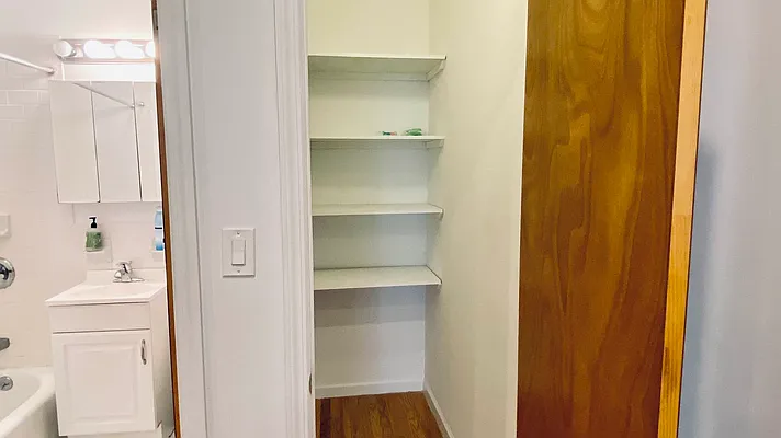 Rented by Charie Properties LLC | media 16