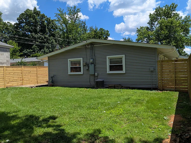 1701 Brentmoor Ln — Photo 20