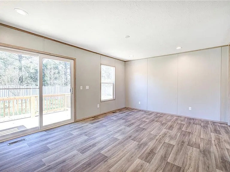 81 Popham Rd — Photo 20