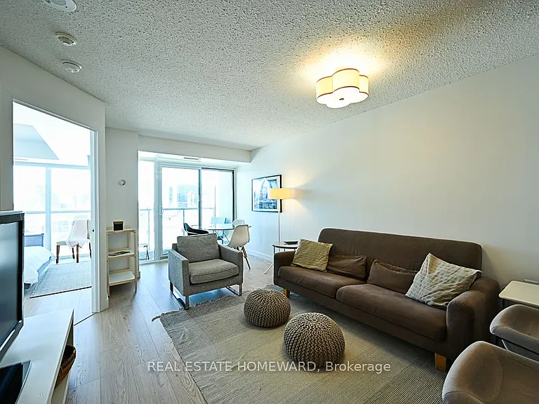 125 Western Battery Rd #913 — Photo 16