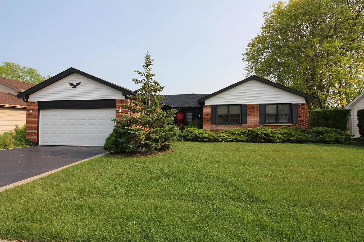 21 E Harbor Dr photo 1