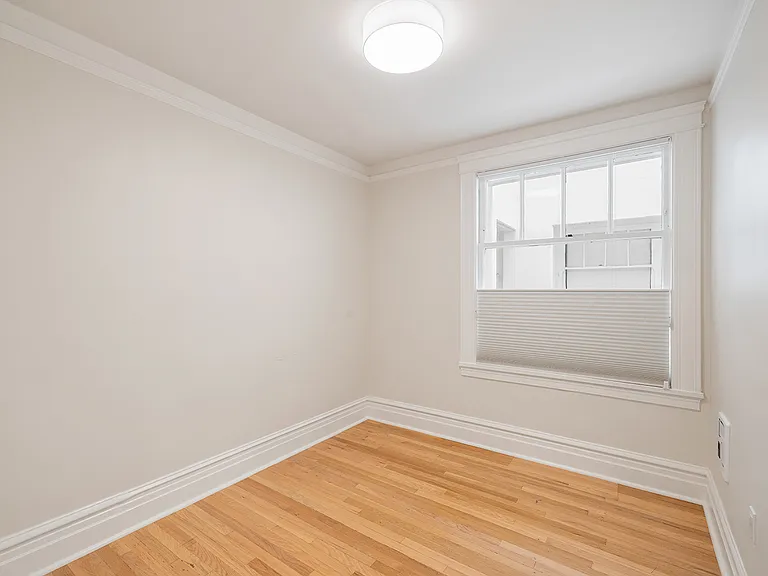145 Laurel St #6 — Photo 14