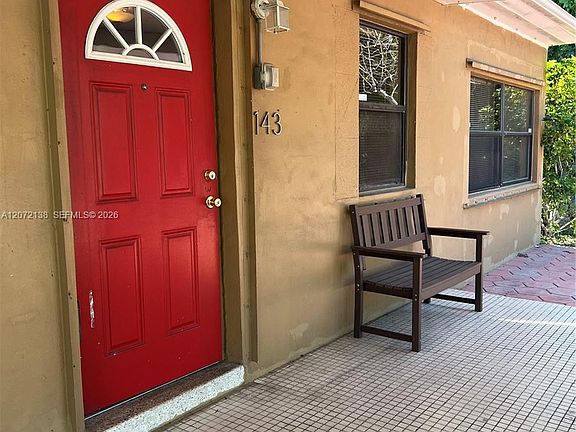 4th image of 143 SW 22nd Ter