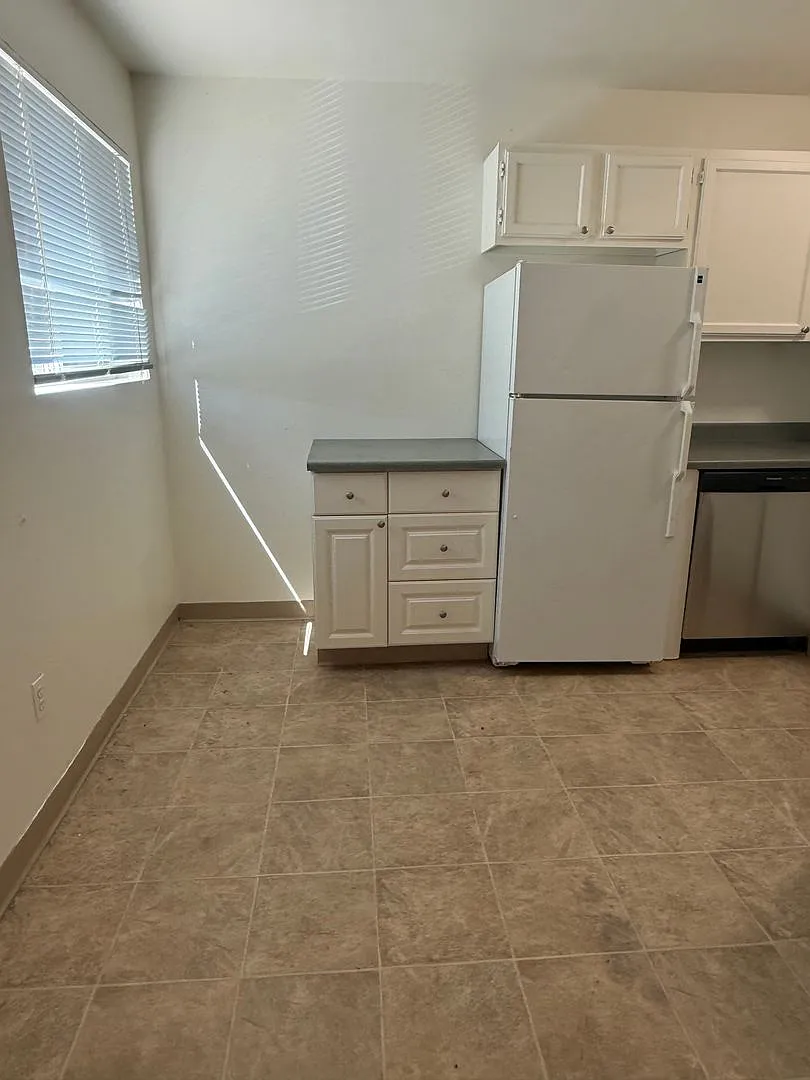 2 Bed in Old Town Lafayette — Photo 3