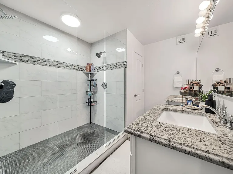 8462 E Chaparral Rd — Photo 16