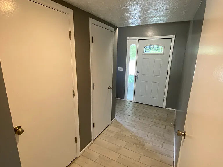 Blackwell Dr — Photo 9