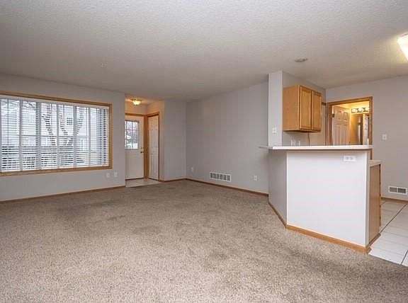 3rd image of 6855 Woodland Ave Unit 507