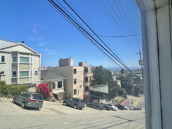 3rd image of 3637 22nd St