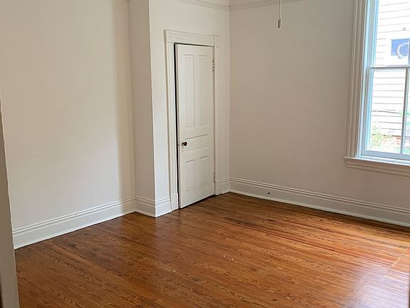 4th image of 601 N 26th St #1