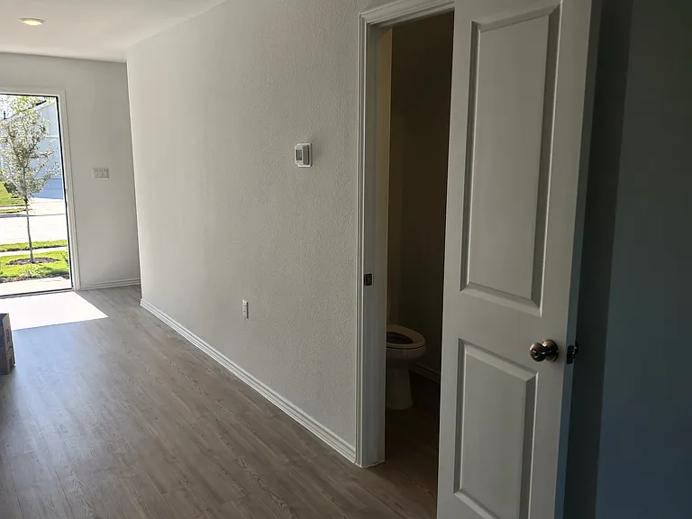 2108 Willkomen Way — Photo 3
