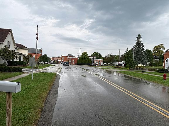 5th image of 120 S Main St